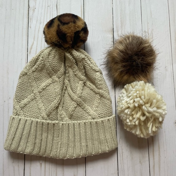 Tan neutral beanie with interchangeable hat toppers - Picture 5 of 5